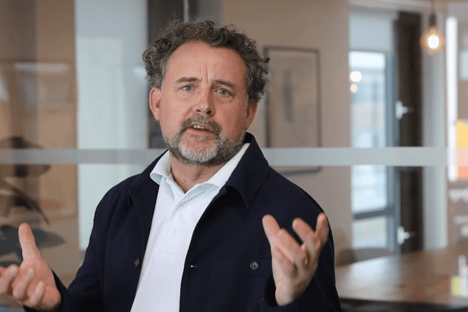 Human Edge Business Leadership: Conquer Challenges & Thrive
